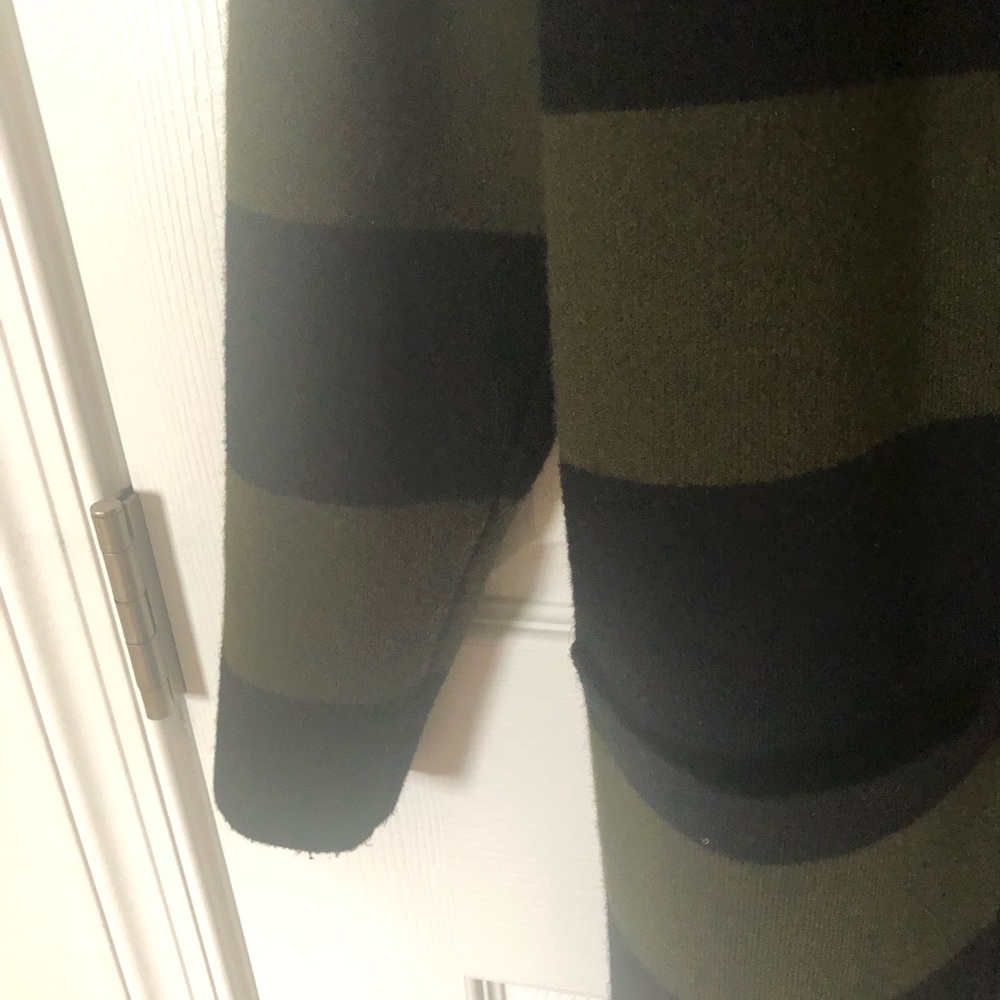 Sweater coat - Picture 8 of 9